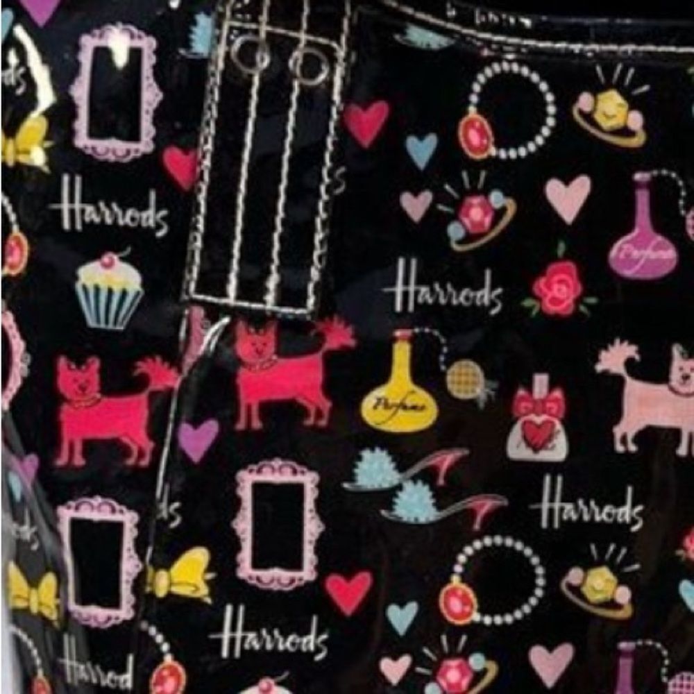 Harrod’s Oil Cloth Shopping Sack bag - dogs and hearts